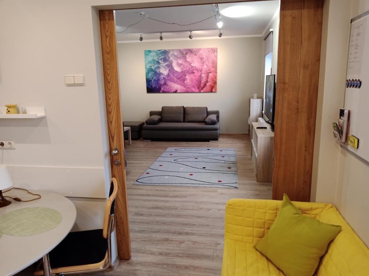 Family Or Group Apartment In Green Center Riga Esterno foto