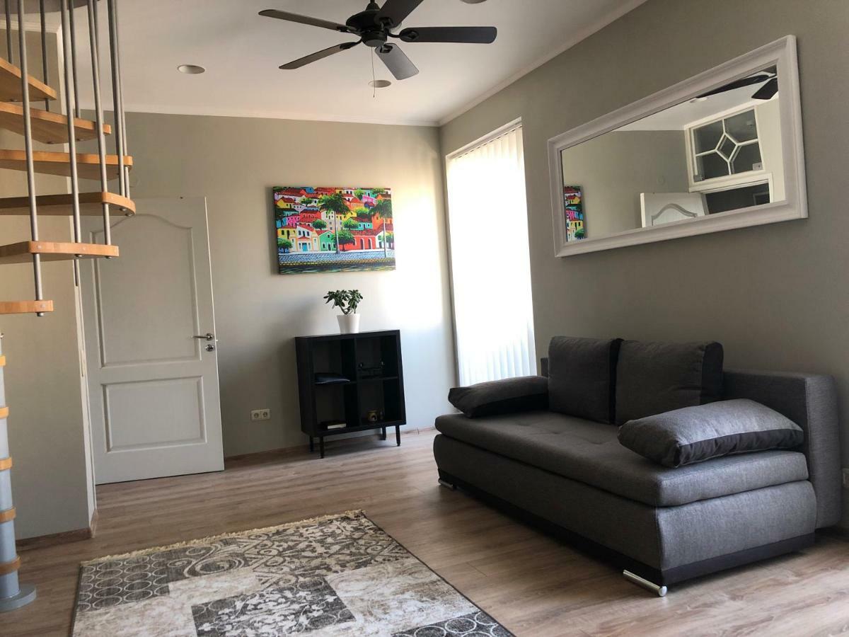 Family Or Group Apartment In Green Center Riga Esterno foto